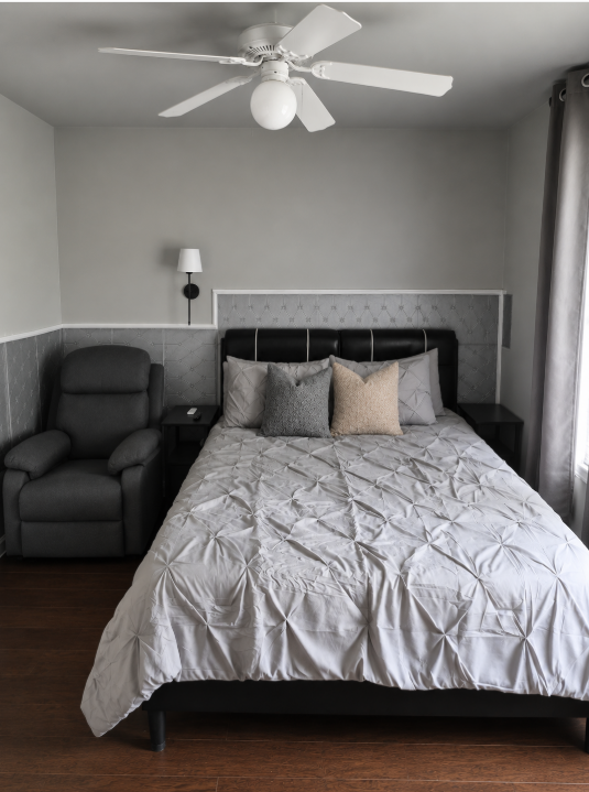 Why Residents Choose Foster Property Group
Professionally managed property
Clean, modern furnishings
Flexible room options
Responsive maintenance
Secure online applications
Convenient location near major employers